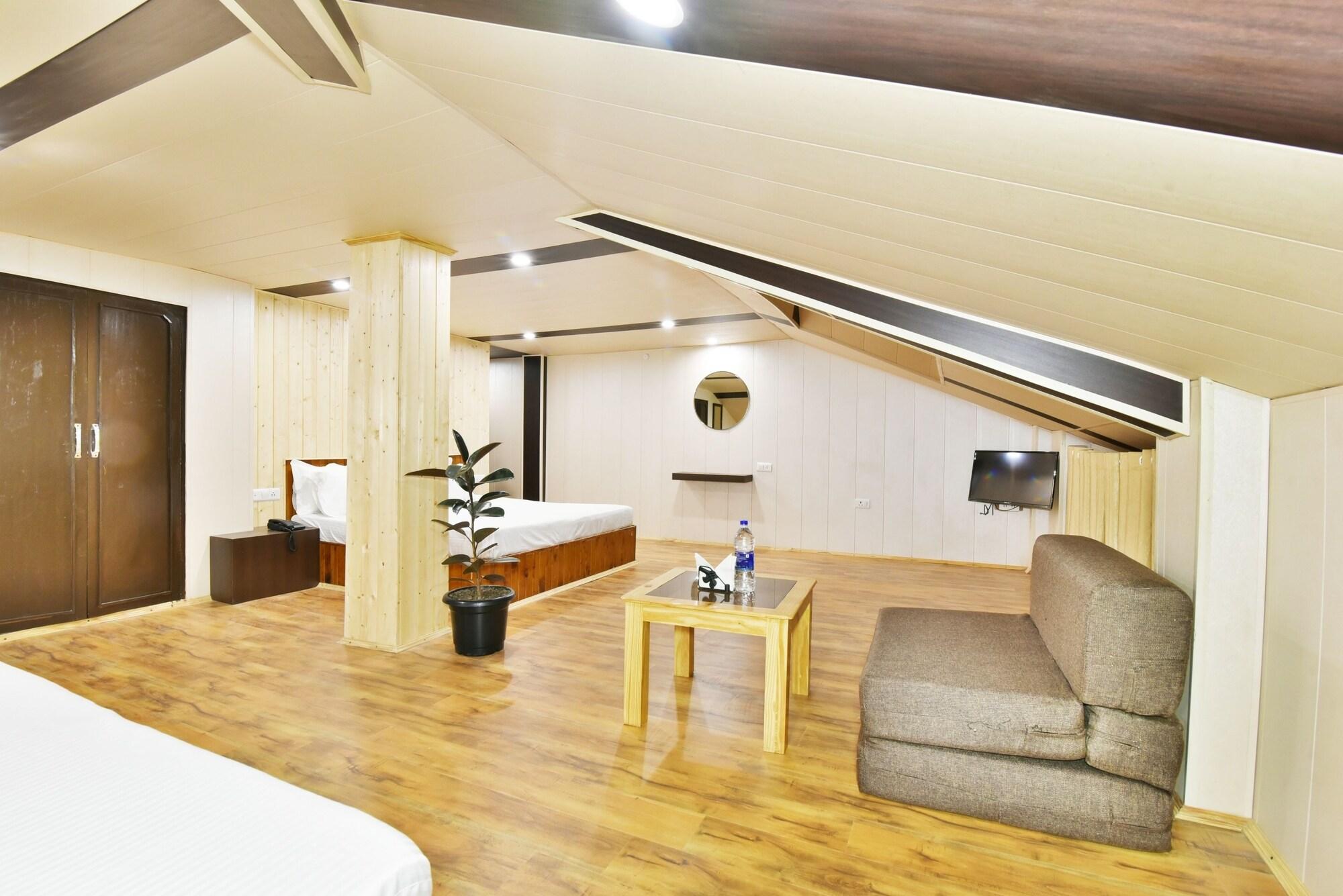 Hotel Devlok Manāli Esterno foto