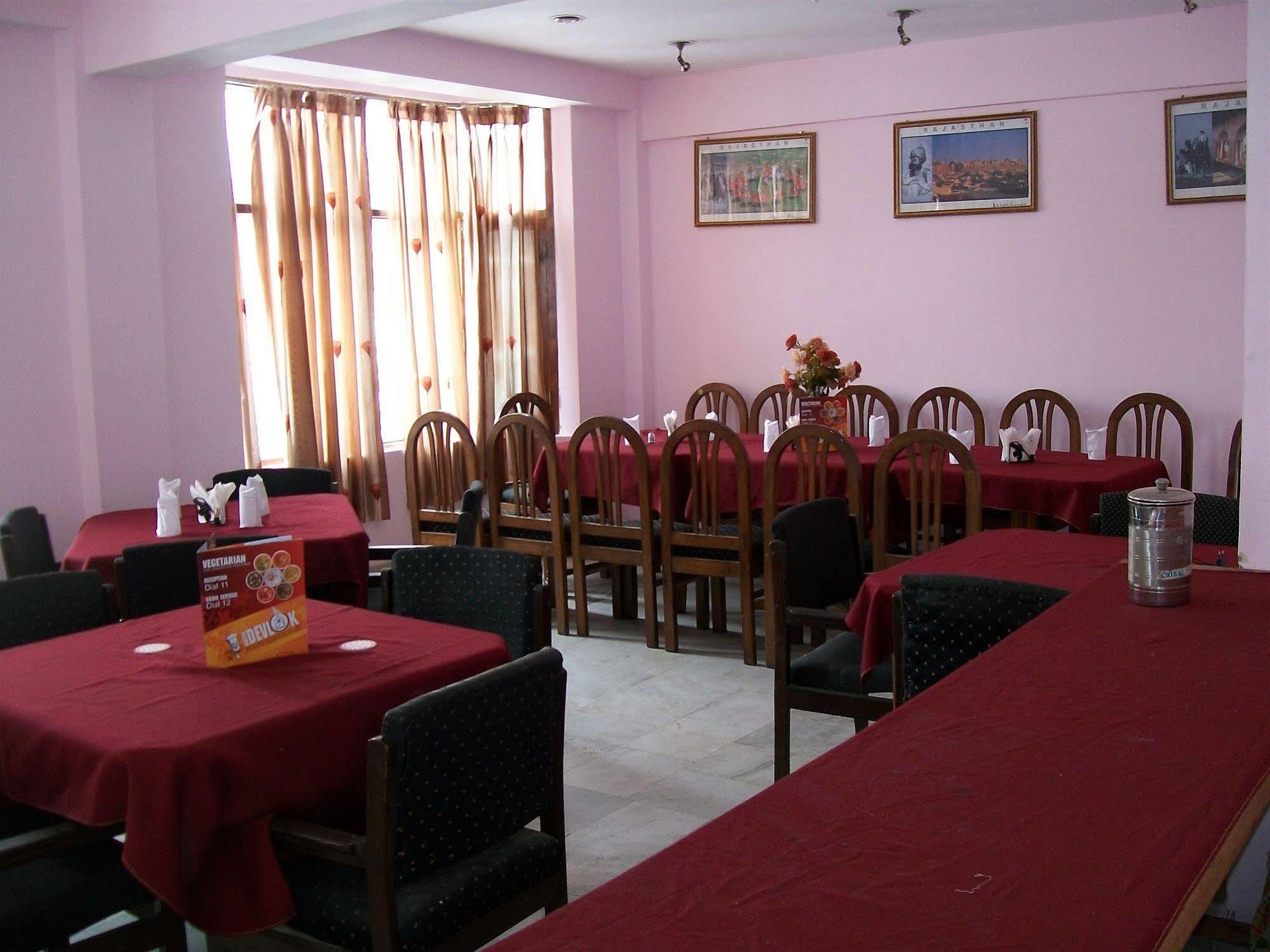 Hotel Devlok Manāli Esterno foto